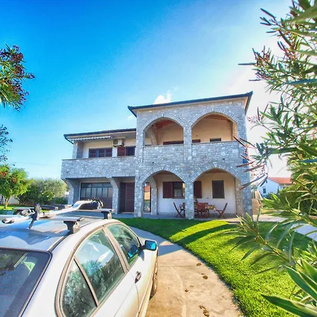 Luka 1481 Медулин